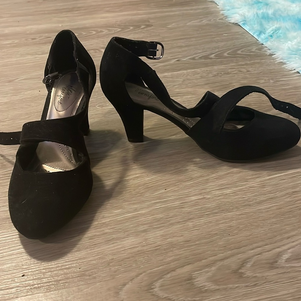 High heel shoes
